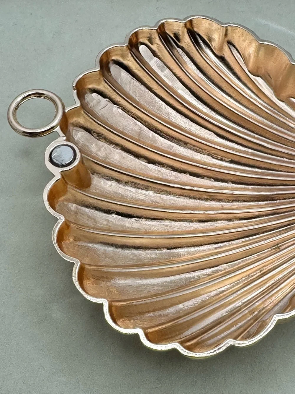 Mini 3D Seashell Clutch Crossbody with Chain or Faux Pearl Strap Rose Gold Tone